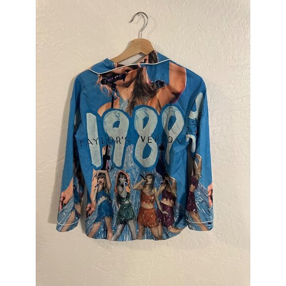 Taylor Swift Taylor’s Version 1989 Themed Pajama Top - Picture 6 of 6